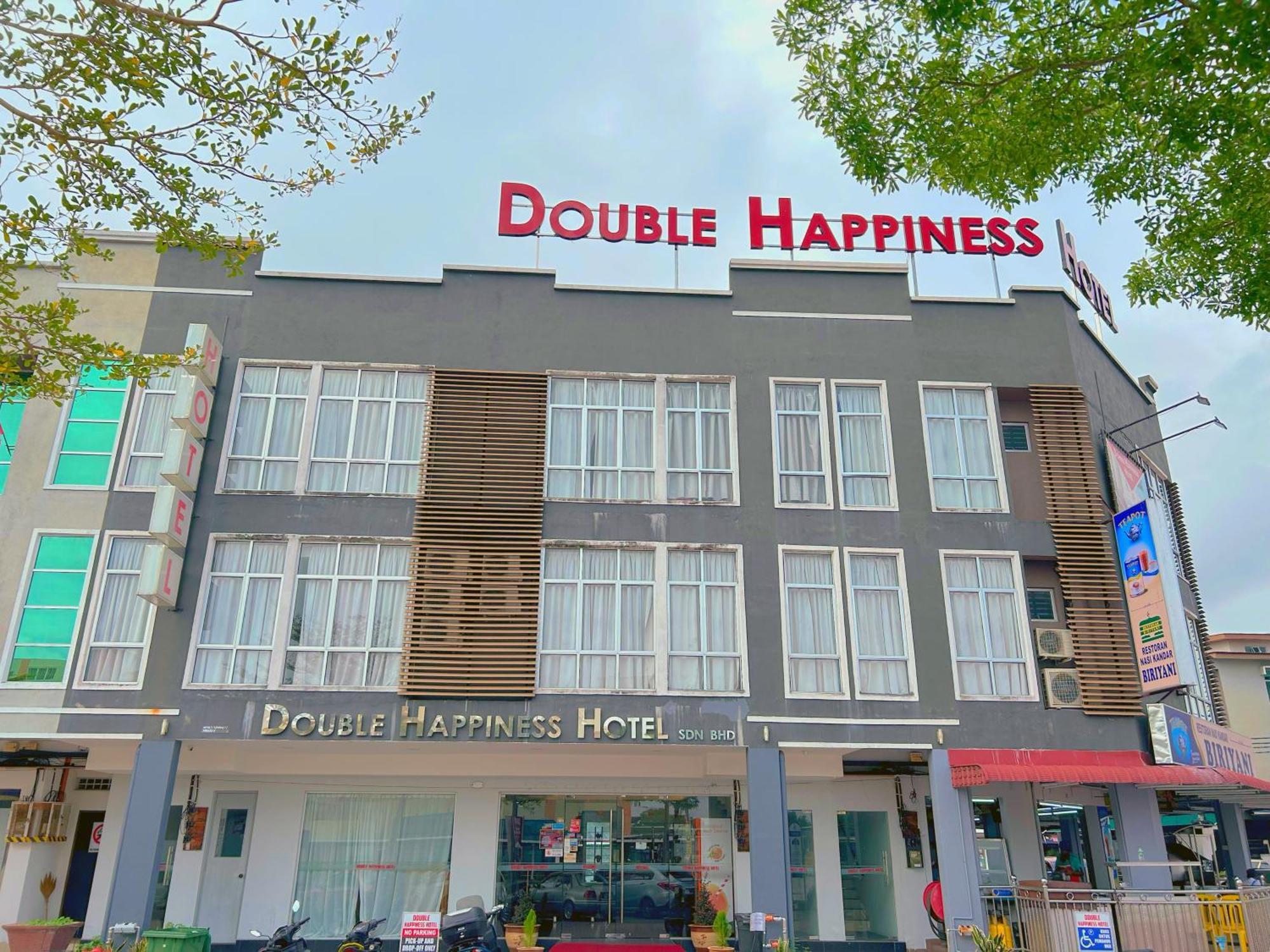 Double Happiness Hotel Sitiawan Bagian luar foto