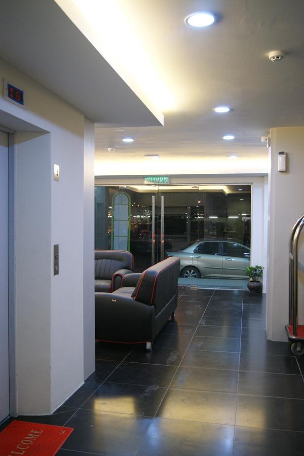 Double Happiness Hotel Sitiawan Bagian luar foto
